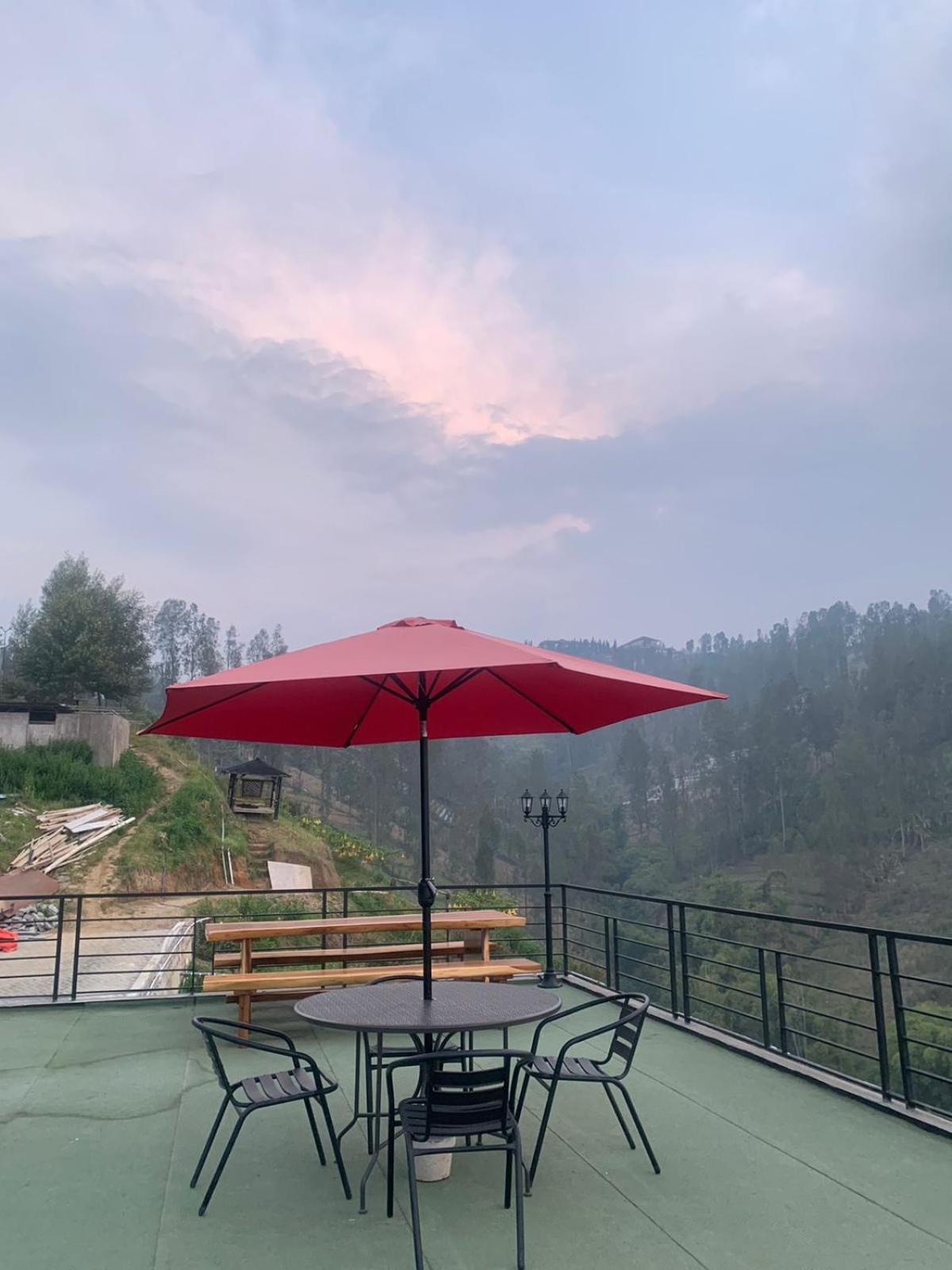 Hotel Nature Bromo And Resort باسوروان المظهر الخارجي الصورة