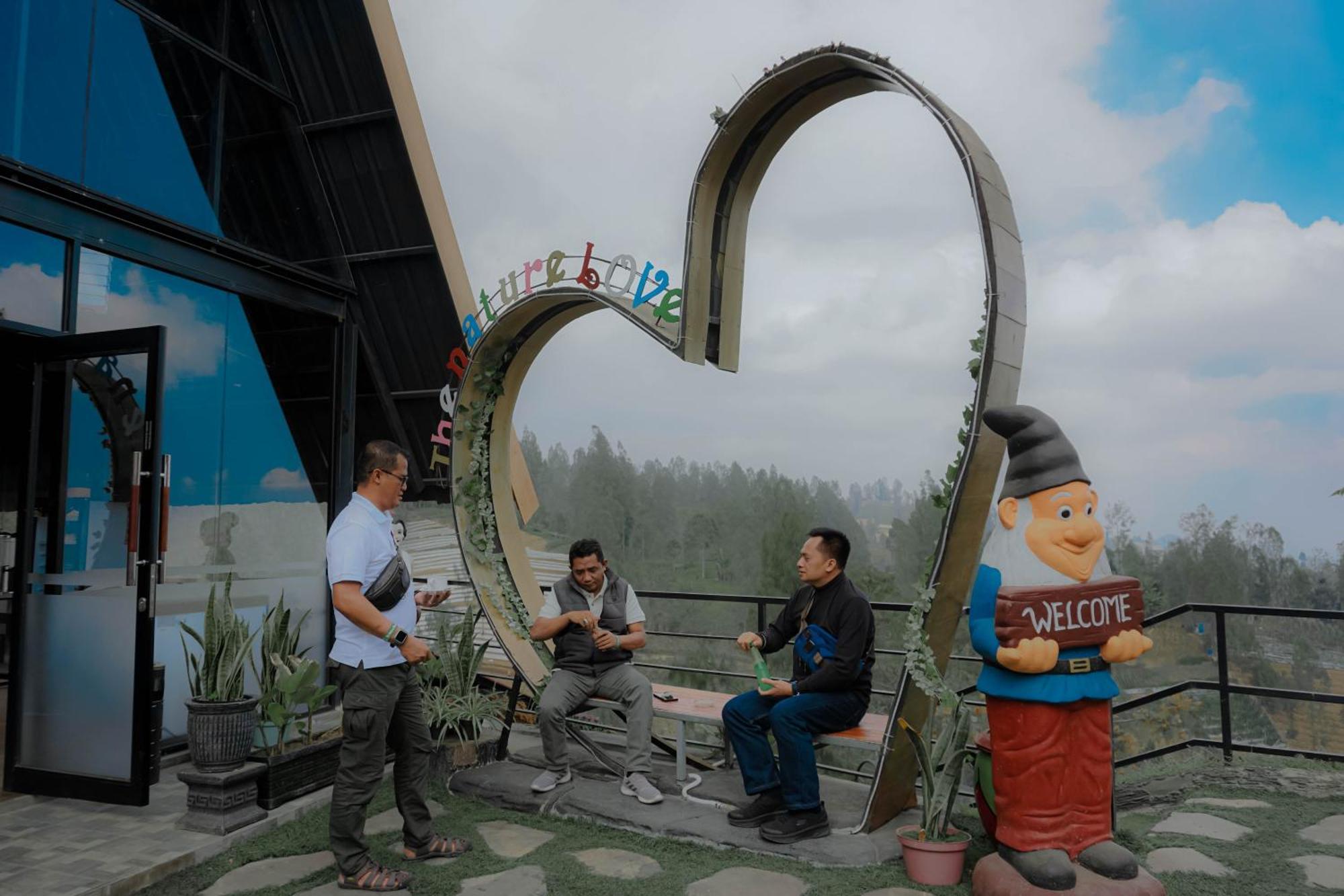 Hotel Nature Bromo And Resort باسوروان المظهر الخارجي الصورة